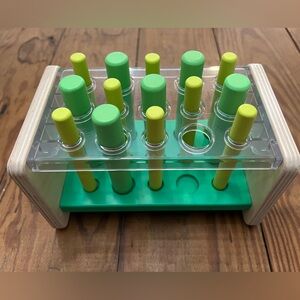 LOVEVERY wooden posting stand